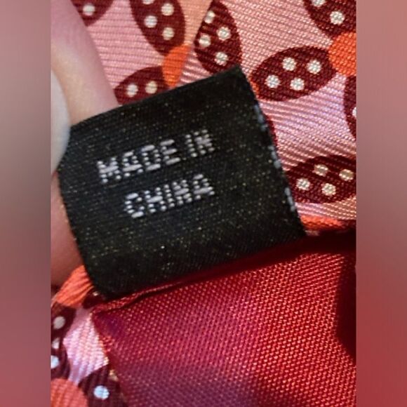 Vera Bradley For Baekgaard Men’s Tie 100% Silk Pink Red Floral Geometric - Picture 6 of 6